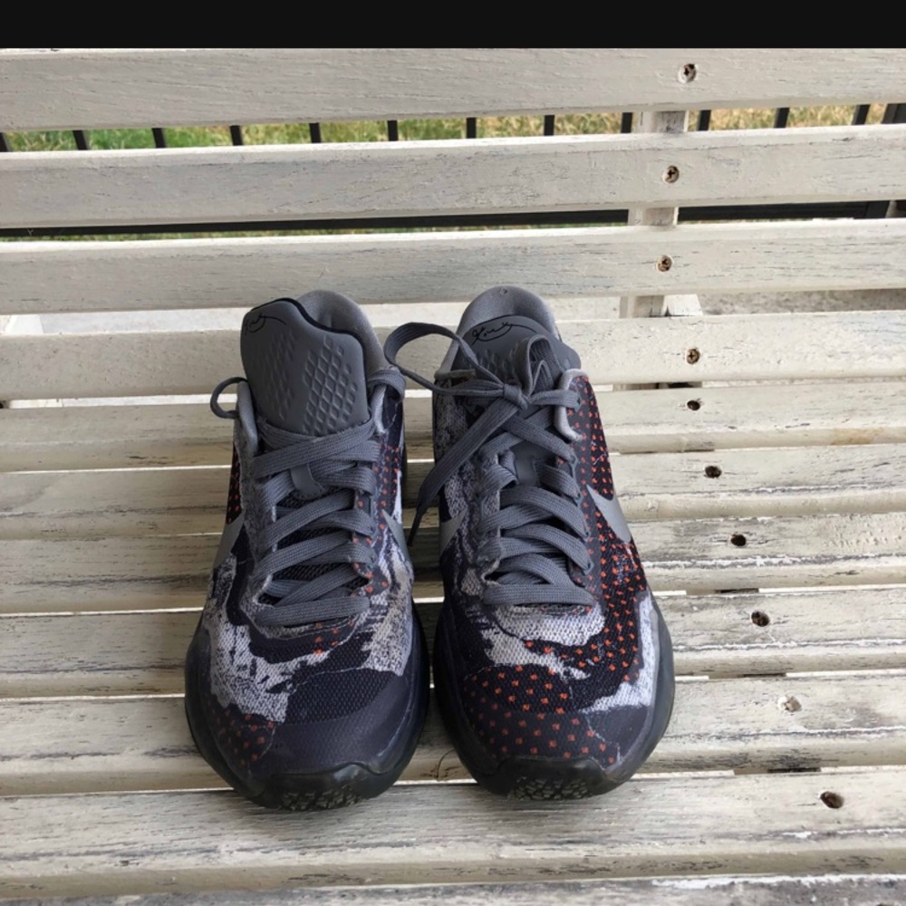 Kobe 10 GS “Pain”